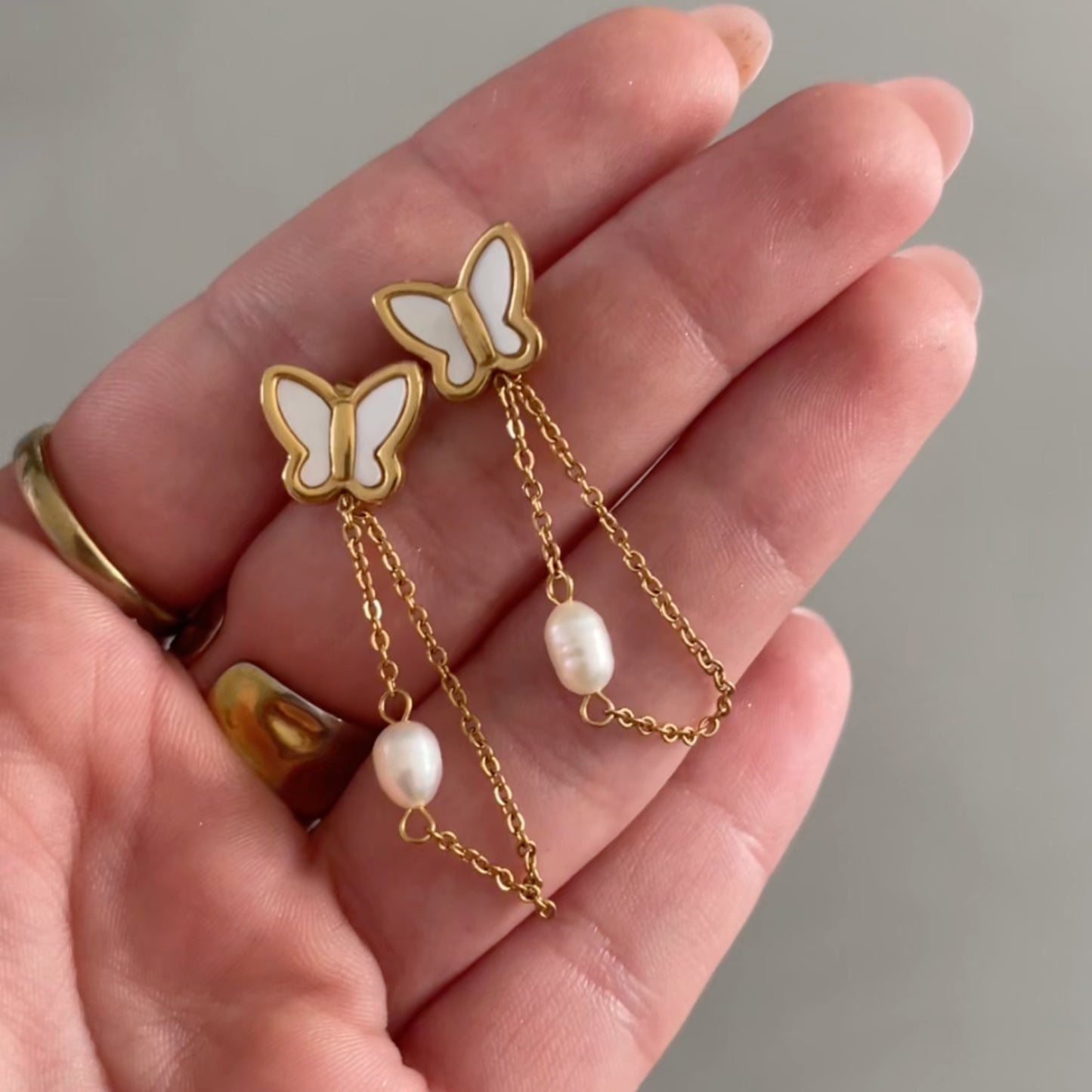 Iris Earrings - Guld
