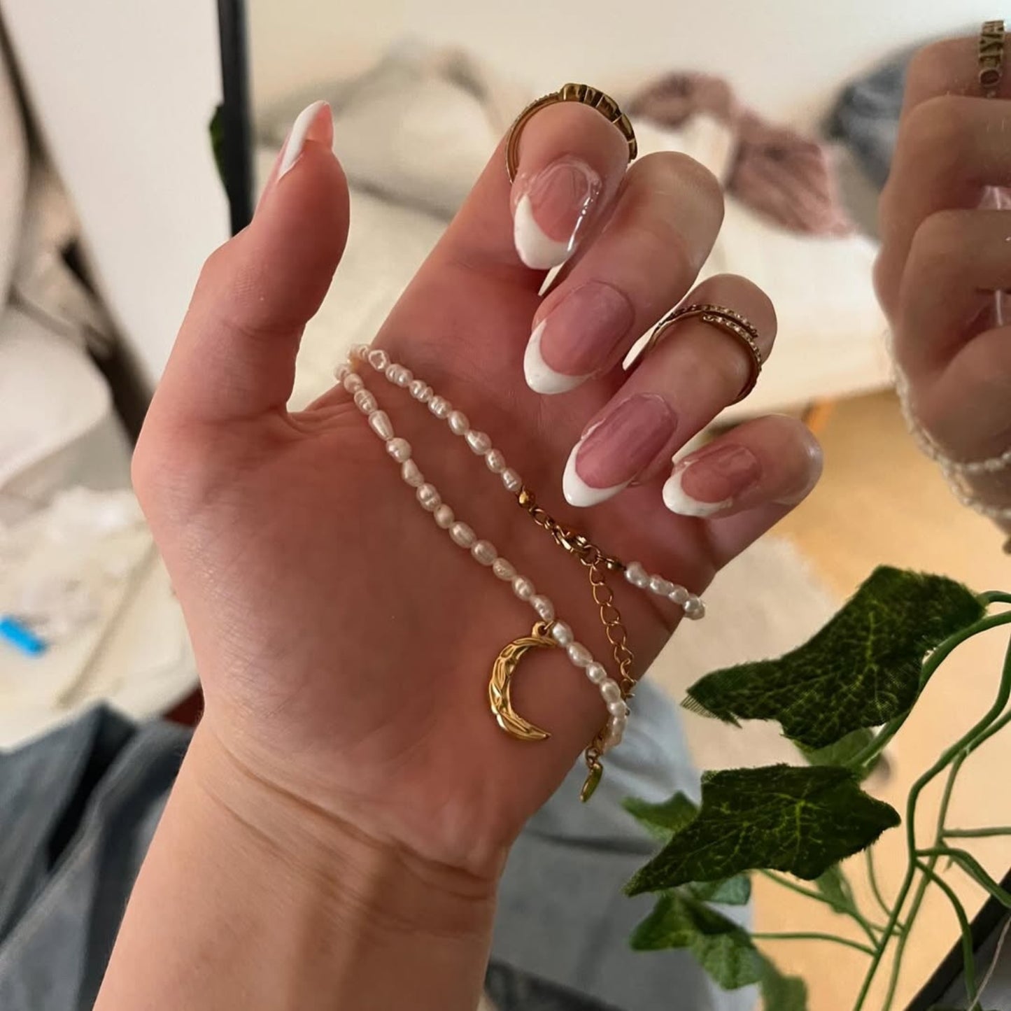 Violet Pearl Necklace - Gold