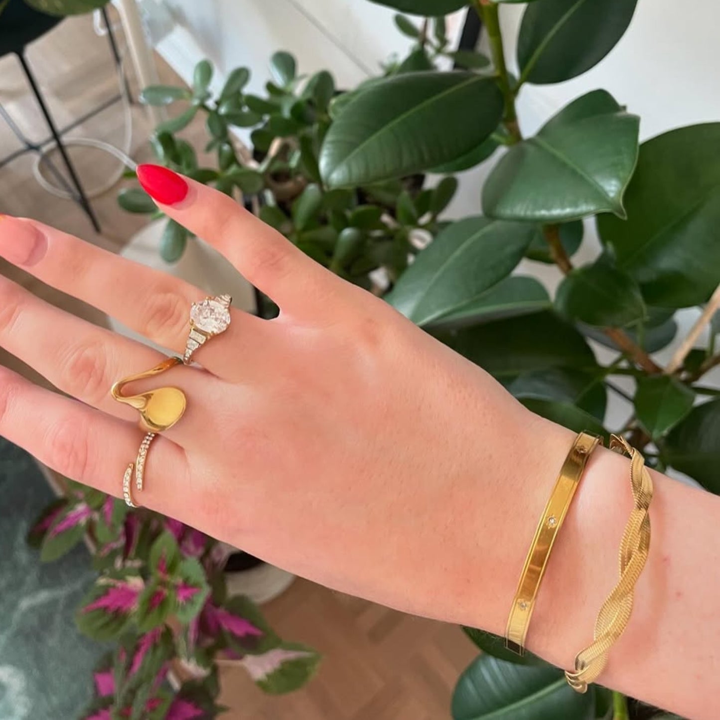 Avery Ring - Gold